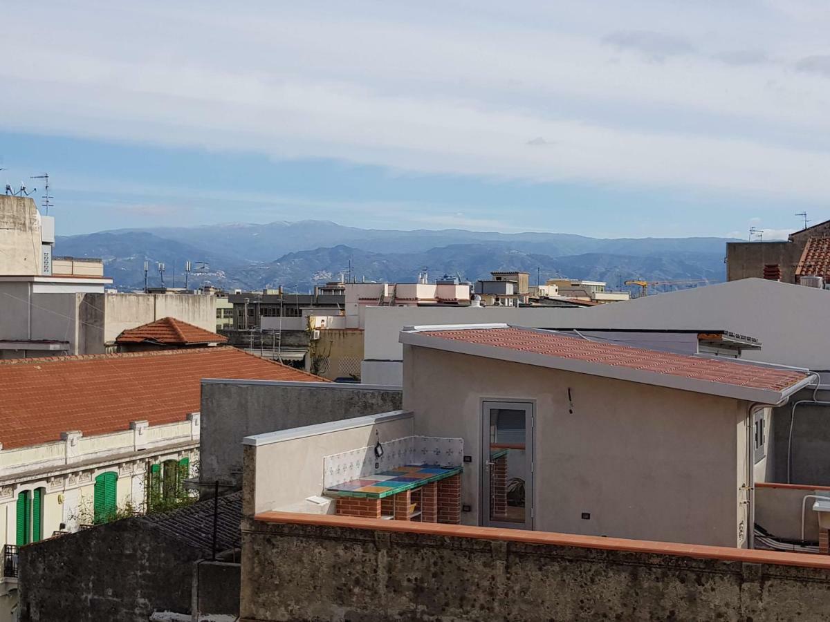 Il Tuppo - Al Centro In Cima Διαμέρισμα Μεσίνα Εξωτερικό φωτογραφία
